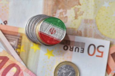 Euro para euro para banknot zemin üzerine İran'ın ulusal bayrakla işaretle.