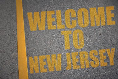 asfalt yol ile metin sarı çizginin new Jersey'e hoş geldiniz.
