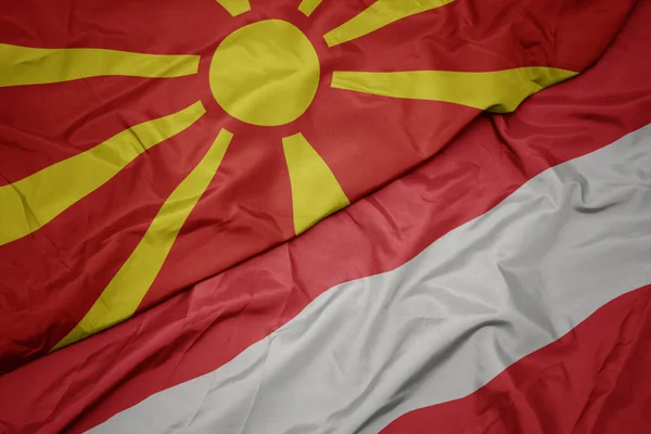 Махаючи Барвистим Прапором Австралії Національним Прапором Македонії Макрос — стокове фото