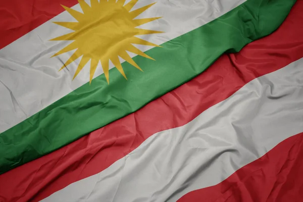 Ondeando Colorida Bandera Austria Bandera Nacional Kurdistán Macro — Foto de Stock