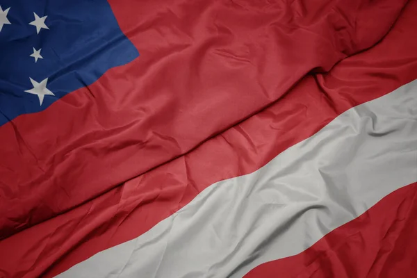 Vlající Barevnou Vlajkou Rakouska Státní Vlajkou Samoy Makro — Stock fotografie
