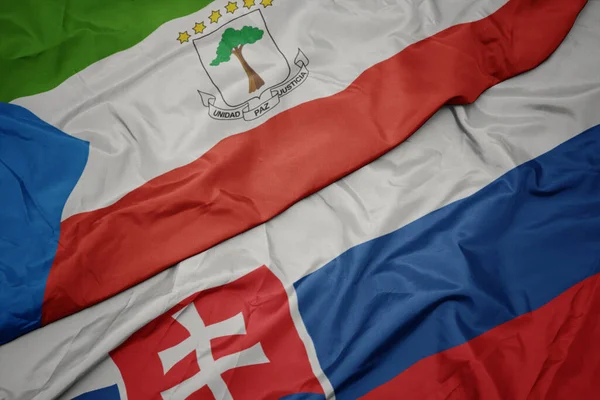 Mávání Barevnou Vlajkou Slovenska Národní Vlajkou Rovníkové Guineje Makro — Stock fotografie