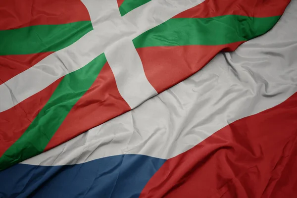 Machanie Kolorową Flagą Republiki Czeskiej Flagą Narodową Kraju Basków Makro — Zdjęcie stockowe