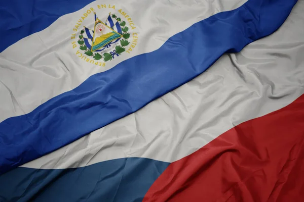 Размахивая Красочным Флагом Чешской Республики Национальным Флагом Сальвадора Macro — стоковое фото