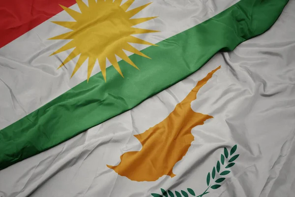 Sventolando Bandiera Colorata Cipro Bandiera Nazionale Del Kurdistan Macro — Foto Stock