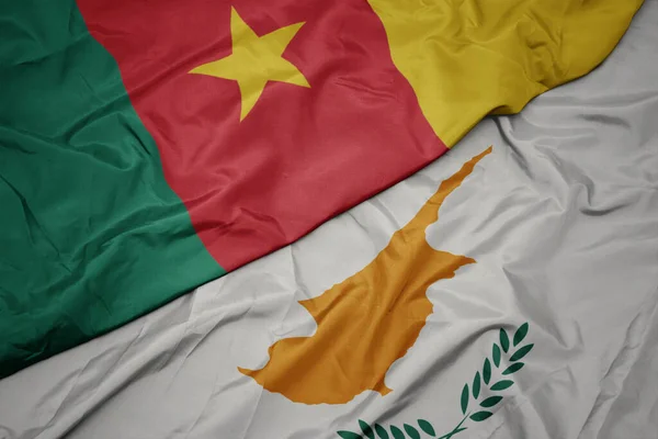 Ondeando Colorida Bandera Cyprus Bandera Nacional Camerún Macro — Foto de Stock