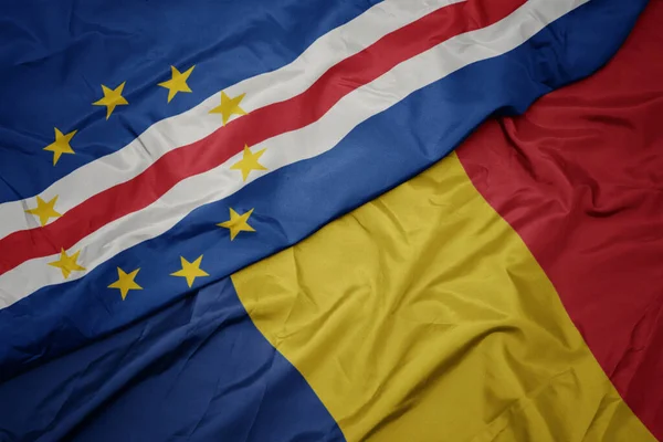 Sventolando Bandiera Colorata Della Romania Bandiera Nazionale Del Capo Verde — Foto Stock