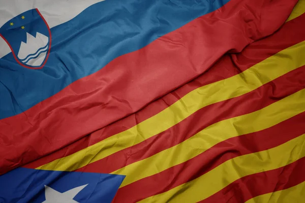 Ondeando Colorida Bandera Catalonia Bandera Nacional Slovenia Macro —  Fotos de Stock