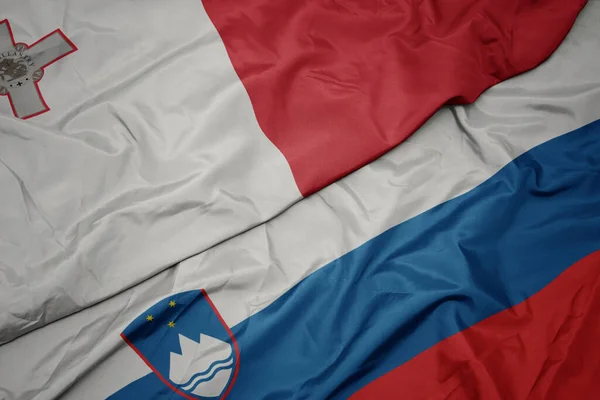 Sventolando Bandiera Colorata Della Slovenia Bandiera Nazionale Del Malta Macro — Foto Stock