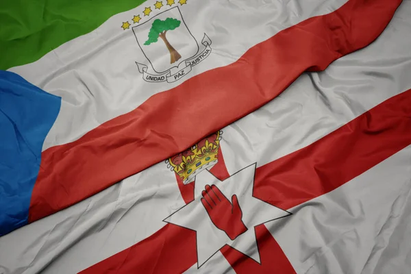 Észak Írország Színes Zászlaját Egyenlítői Guinea Nemzeti Lobogóját Lobogtatva Makroszintű — Stock Fotó
