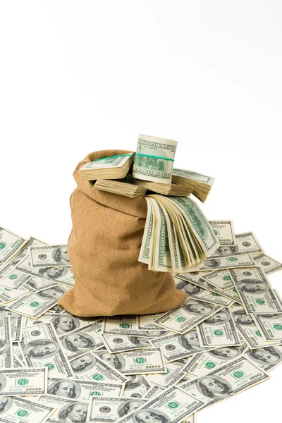 Peníze v tašce izolované na bílém pozadí — Stock fotografie