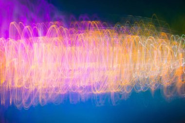 koyu arka plan üzerinde modern soyut Hareketli banner.