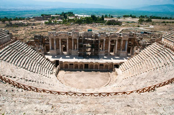 Ρωμαϊκό Θέατρο στο Παμούκαλε, την αρχαία πόλη της Ιεράπολης Τουρκία, — Φωτογραφία Αρχείου