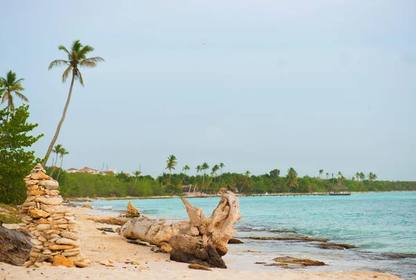 Тропический пляж в Доминиканской Республике. Карибское побережье . — стоковое фото