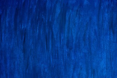 Fırça ile sürülür, koyu mavi ve mavi arka plan.