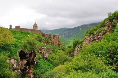 Kutsal Tatev manastır