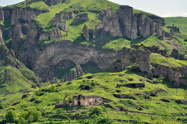 Mountain slope and ruins. Goris, Armenia — Stock Photo, Image