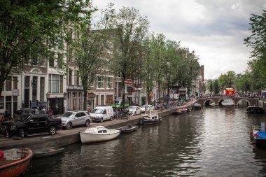 Amsterdam çevresinde yürüyüş