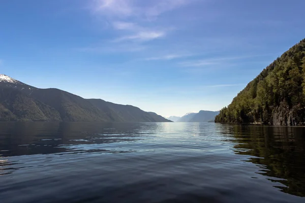 Altai Teletskoye lake — Stockfoto