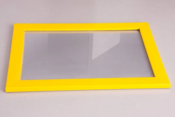 Moldura foto branco e amarelo — Fotografia de Stock