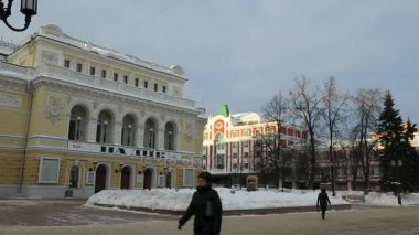 Nijniy Novgorod Rusya tarihi sokak Bolshaya Pokrovskaya kış görünümü