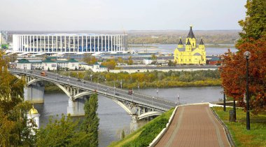 Nijniy Novgorod dolgu üzerinden görünümünü
