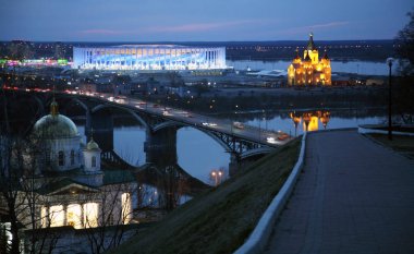 Nijniy Novgorod setin gelen bahar gece görünümü