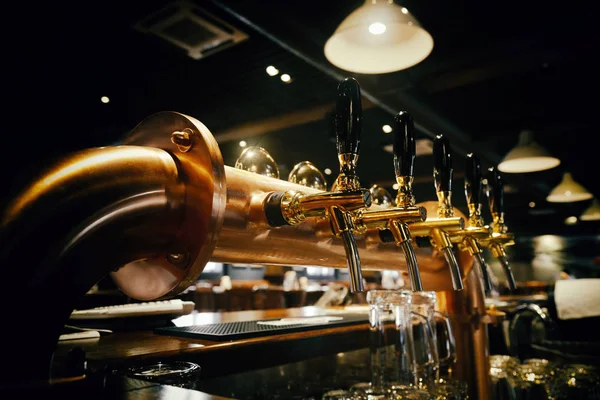 Pub beer tap — Stock Photo, Image