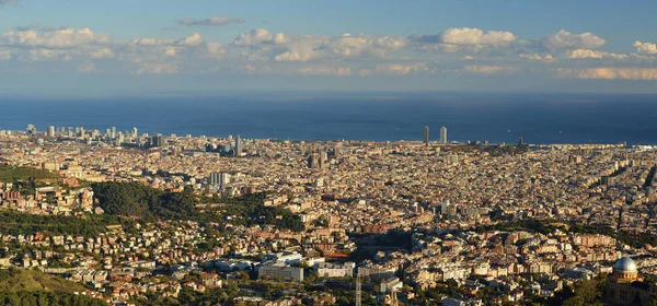 Vista de la ciudad barcelona — Foto de Stock