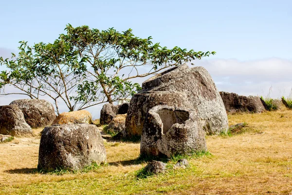 Kavanozlar Ovası, Laos 'un Xieng Khouang ilindeki Megalitik arkeolojik bir arazidir.