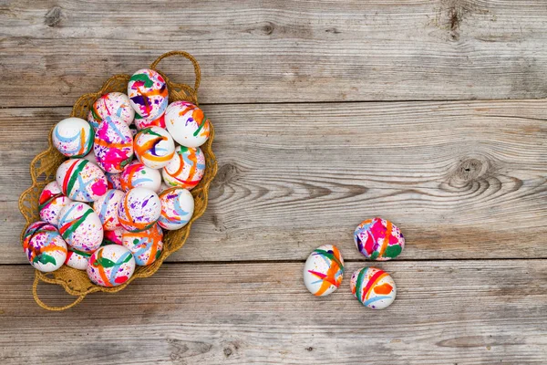Colección de coloridos huevos de Pascua pintados a mano — Foto de Stock