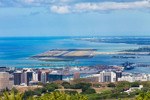 호놀룰루 국제 공항의 높은 보기 — 스톡 사진