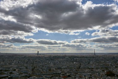 Ekim ayında Eyfel Kulesi.