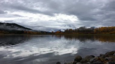 Grand Teton Milli Parkı sonbahar renkleri açı Oxbow noktası düşük