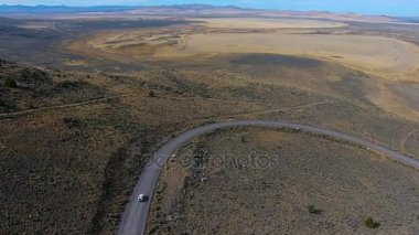 Toprak yolda Hart dağ antilop sığınak hava Oregon araba