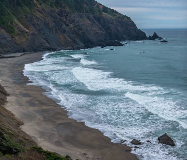 Oregon kıyılarında manzara