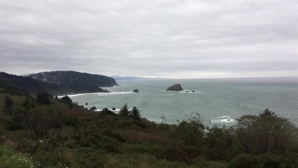 Californische kust regenachtige dag Highway 101 — Stockvideo