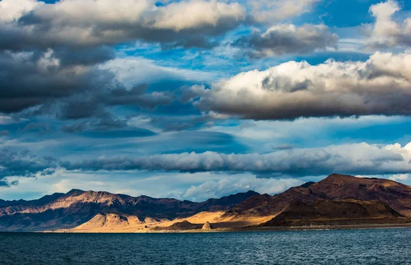 Artillery Bay Pyramid Lake Nevada — Stock Photo, Image