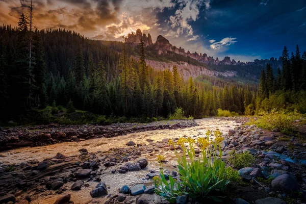 Cimarron rivier San Juan Mountains — Stockfoto