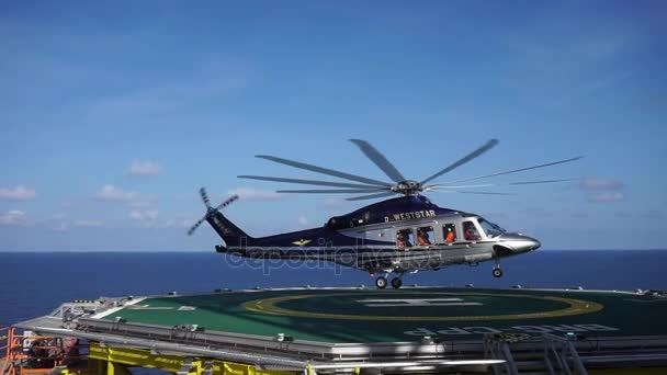 Kelantan Malaysia Aug 2019 Agustawestland 139 Petrol Gaz Üretim Platformunda — Stok video