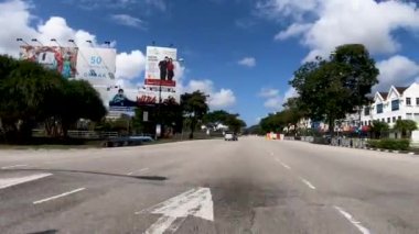 KUANTAN, PAHANG MALAYSIA - 24 MAR 2020: Malezya hükümeti Corona virüs krizi nedeniyle 7 gün sonra Kuantan şehir sokaklarında sakin bir atmosfer ilan etti.