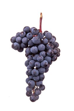 Çilek üzüm suyu ile karanlık grup damla düşük ışık izole üzerinde beyaz arka planda