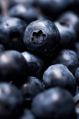 Yaban mersini arka plan. Olgun ve sulu taze yaban mersini cl aldı