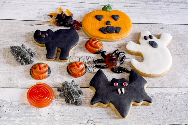 Funny halloween cookies and jelly — Stock Photo, Image