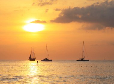 Sunset bulvarında Andaman Denizi.