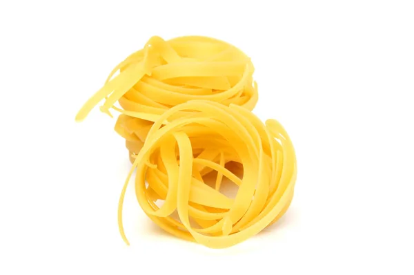 Fettuccini pasta geïsoleerd. — Stockfoto