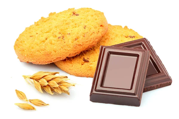 Galletas con chocolate y espiga aisladas . — Foto de Stock