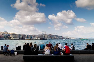 İstanbul Limanı manzaralı, hindi