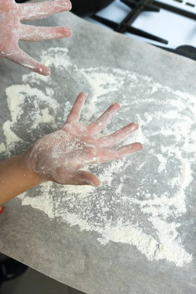 Hands Flour Homemade Cake Cooking Kitchen Hands Flour Homemade Cake — Stock Photo, Image