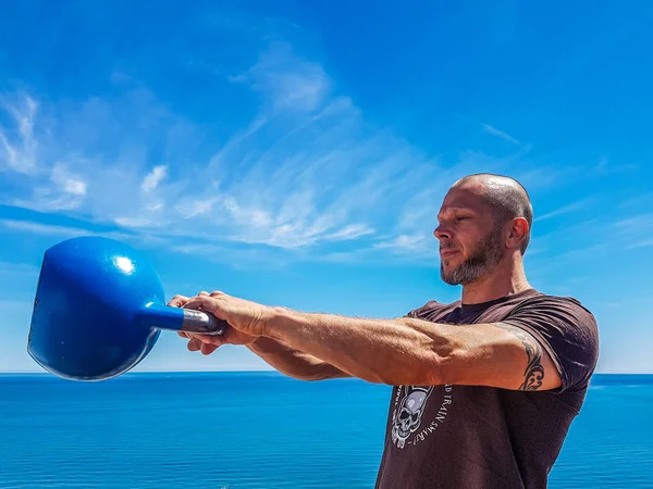 Kettlebell Kettlebell Swing performans antrenörü